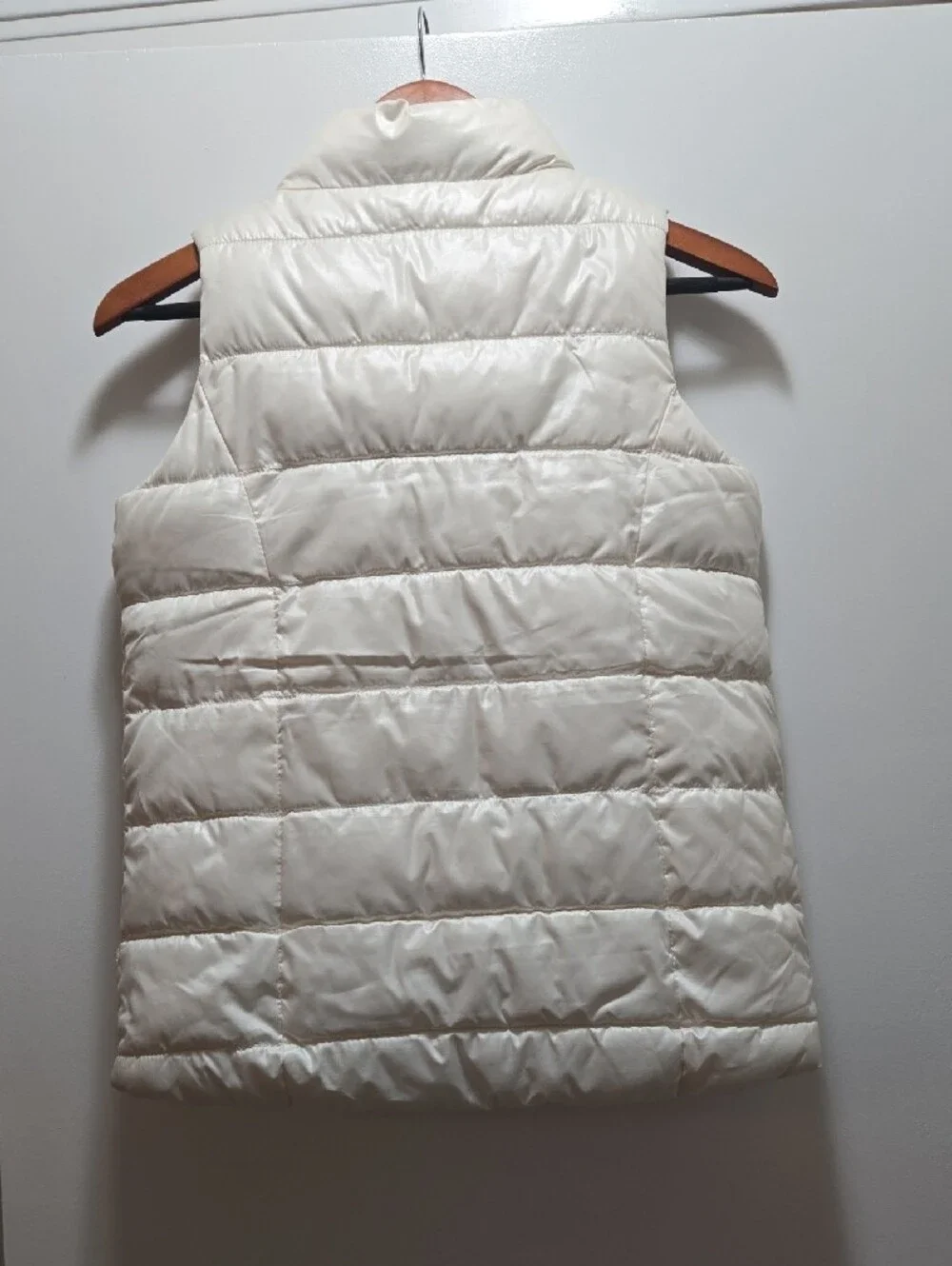 Old Navy Cream Quilted Puffer Vest - Sleeveless Zip Front